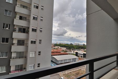 Sacada de apartamento para alugar com 2 quartos, 52m² em Martins, Uberlândia