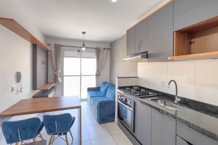 Apartamento para alugar com 35m², 2 quartos e sem vaga Apartamento para alugar com 35m², 2 quartos e sem vagaCozinha e área de serviço