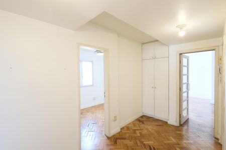 Apartamento à venda com 108m², 3 quartos e 1 vaga Apartamento à venda com 108m², 3 quartos e 1 vagaHall dos quartos