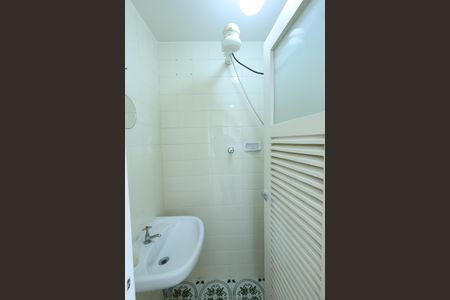 Apartamento à venda com 108m², 3 quartos e 1 vaga Apartamento à venda com 108m², 3 quartos e 1 vagaBanheiro de serviço