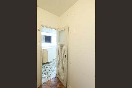 Apartamento à venda com 108m², 3 quartos e 1 vaga Apartamento à venda com 108m², 3 quartos e 1 vagaQuarto de Serviço