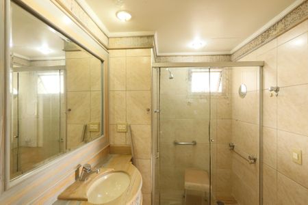 Apartamento à venda com 108m², 3 quartos e 1 vaga Apartamento à venda com 108m², 3 quartos e 1 vagaBanheiro da Suíte 1