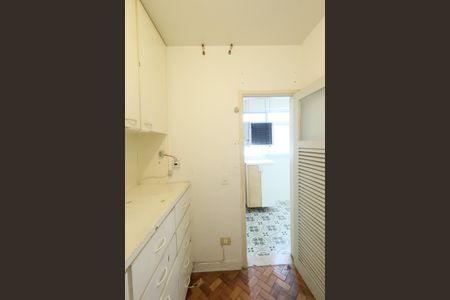 Apartamento à venda com 108m², 3 quartos e 1 vaga Apartamento à venda com 108m², 3 quartos e 1 vagaQuarto de Serviço