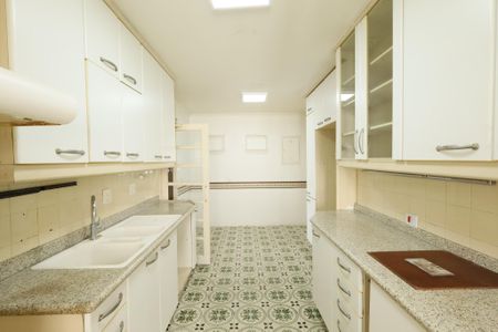 Apartamento à venda com 108m², 3 quartos e 1 vaga Apartamento à venda com 108m², 3 quartos e 1 vagaCozinha