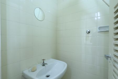 Apartamento à venda com 108m², 3 quartos e 1 vaga Apartamento à venda com 108m², 3 quartos e 1 vagaBanheiro de serviço