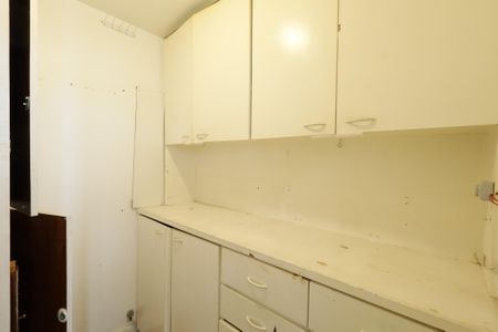 Apartamento à venda com 108m², 3 quartos e 1 vaga Apartamento à venda com 108m², 3 quartos e 1 vagaQuarto de Serviço