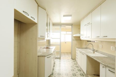 Apartamento à venda com 108m², 3 quartos e 1 vaga Apartamento à venda com 108m², 3 quartos e 1 vagaCozinha