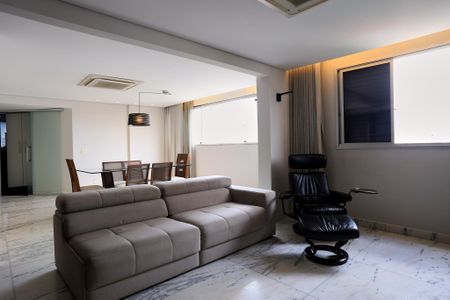 Sala de apartamento para alugar com 1 quarto, 84m² em Lourdes, Belo Horizonte