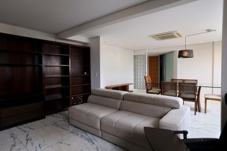 Sala de apartamento para alugar com 1 quarto, 84m² em Lourdes, Belo Horizonte