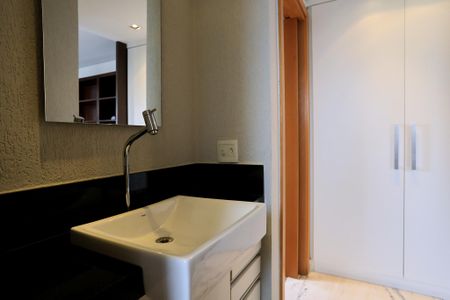 Apartamento para alugar com 84m², 1 quarto e 2 vagasBanheiro