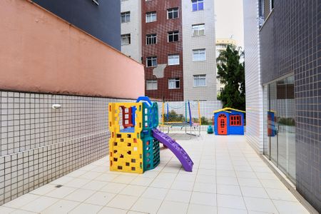 Apartamento para alugar com 84m², 1 quarto e 2 vagasÁrea comum - Playground