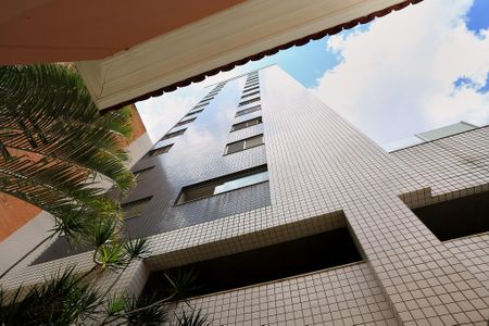 Apartamento para alugar com 84m², 1 quarto e 2 vagasFachada