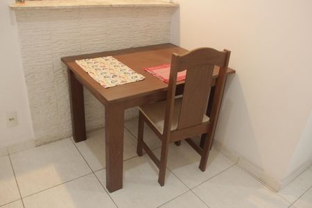 Sala de apartamento para alugar com 2 quartos, 60m² em Saboó, Santos