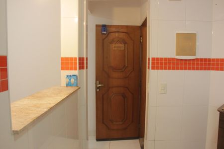 Apartamento para alugar com 60m², 2 quartos e 1 vagaLockbox instalado