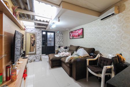 Sala de casa à venda com 4 quartos, 70m² em Vila Jacuí, São Paulo