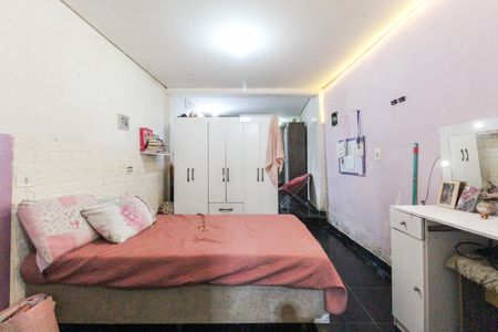 Casa à venda com 70m², 4 quartos e 1 vagaQuarto 3