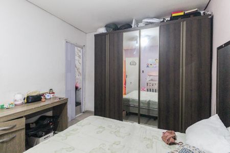 Casa à venda com 70m², 4 quartos e 1 vagaSuíte 1