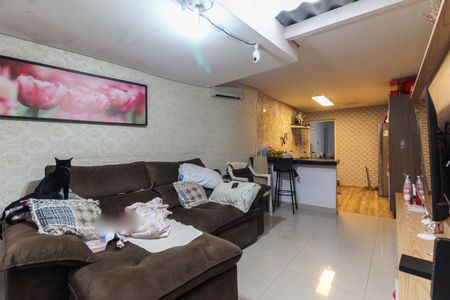 Casa à venda com 70m², 4 quartos e 1 vagaSala