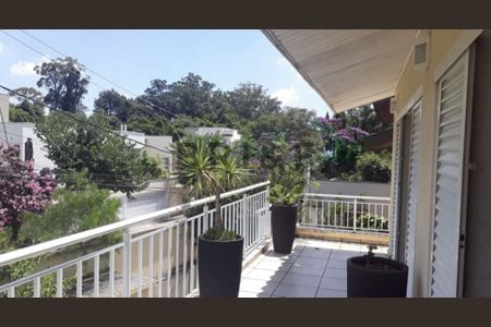 Casa à venda com 4 quartos, 329m² em Granja Julieta, São Paulo