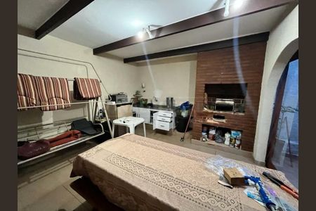 Casa à venda com 4 quartos, 225m² em Santo Amaro, São Paulo