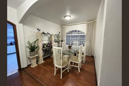 Casa à venda com 4 quartos, 225m² em Santo Amaro, São Paulo