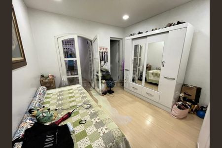 Casa à venda com 4 quartos, 225m² em Santo Amaro, São Paulo