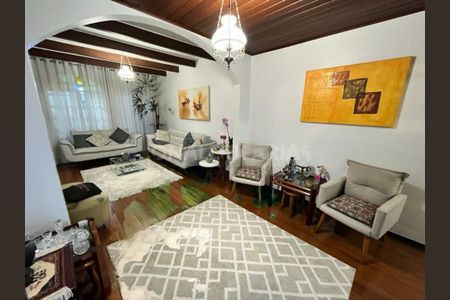 Casa à venda com 4 quartos, 225m² em Santo Amaro, São Paulo