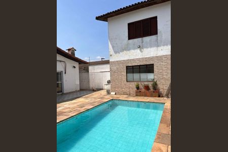 Casa à venda com 201m², 3 quartos e 4 vagas