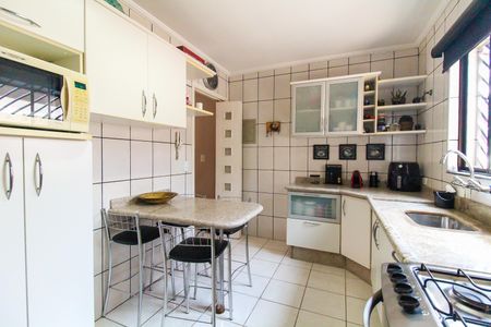 Casa de condomínio à venda com 78m², 2 quartos e 1 vaga Casa de condomínio à venda com 78m², 2 quartos e 1 vagaCozinha