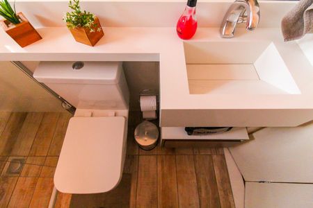 Casa de condomínio à venda com 78m², 2 quartos e 1 vaga Casa de condomínio à venda com 78m², 2 quartos e 1 vagaBanheiro