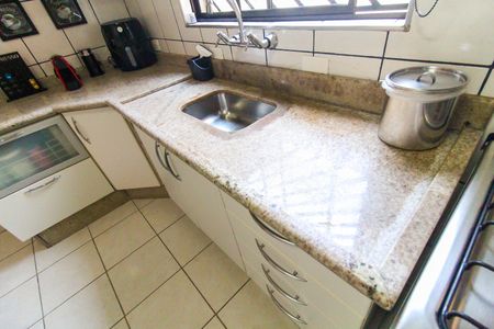 Casa de condomínio à venda com 78m², 2 quartos e 1 vaga Casa de condomínio à venda com 78m², 2 quartos e 1 vagaCozinha