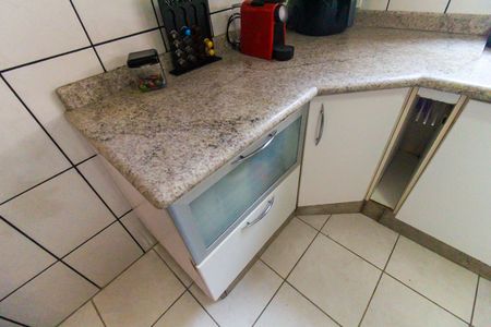 Casa de condomínio à venda com 78m², 2 quartos e 1 vaga Casa de condomínio à venda com 78m², 2 quartos e 1 vagaCozinha