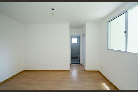 SALA de apartamento para alugar com 2 quartos, 43m² em Carlos Prates, Belo Horizonte