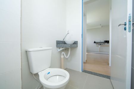 Apartamento para alugar com 43m², 2 quartos e 1 vagaBANHEIRO