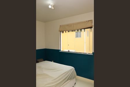 Quarto 2 de apartamento para alugar com 2 quartos, 54m² em Jardim Placaford, Salvador