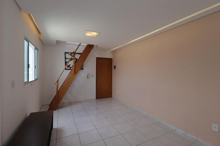 Apartamento para alugar com 84m², 2 quartos e 1 vagaSala