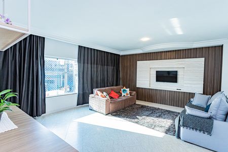 Sala de casa para alugar com 5 quartos, 300m² em Parque Sao Domingos, São Paulo