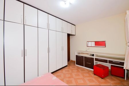 Casa à venda com 250m², 3 quartos e 4 vagasQuarto 1