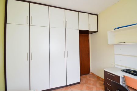 Casa à venda com 250m², 3 quartos e 4 vagasQuarto 2
