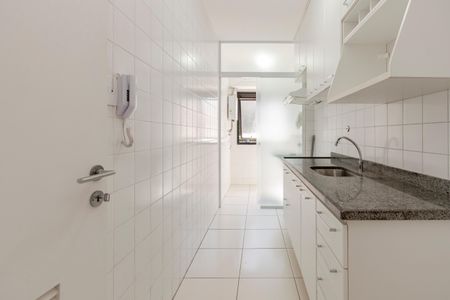 Apartamento à venda com 67m², 2 quartos e 1 vagaCozinha
