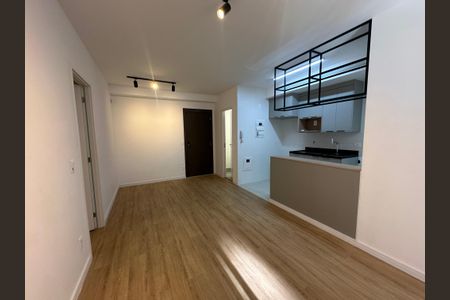 Sala de apartamento para alugar com 1 quarto, 51m² em Alphaville Industrial, Barueri