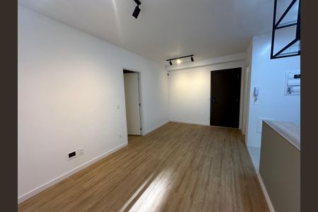 Sala de apartamento para alugar com 1 quarto, 51m² em Alphaville Industrial, Barueri