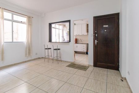 Sala de apartamento para alugar com 2 quartos, 64m² em Centro, Curitiba