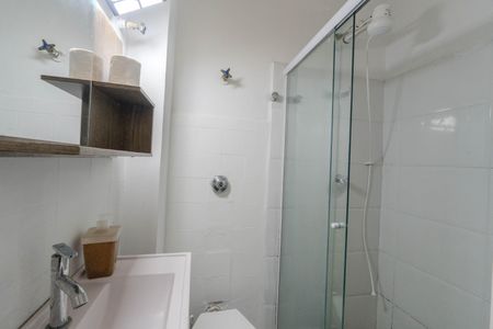 Banheiro de apartamento para alugar com 1 quarto, 35m² em República, São Paulo