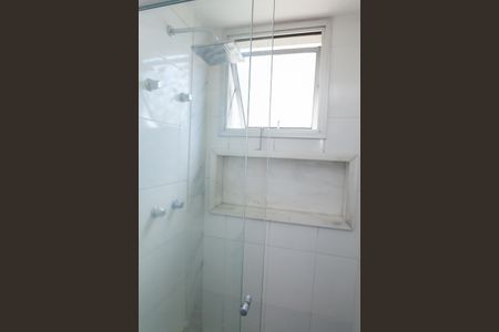 Apartamento à venda com 69m², 2 quartos e 2 vagasBanheiro social