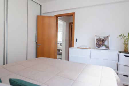 Apartamento à venda com 69m², 2 quartos e 2 vagasQuarto 2