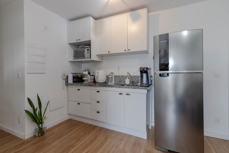 Apartamento à venda com 70m², 3 quartos e 2 vagasCozinha