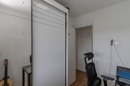 Apartamento à venda com 70m², 3 quartos e 2 vagasQuarto 2