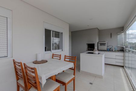 Apartamento à venda com 70m², 3 quartos e 2 vagasVaranda