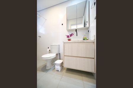 Apartamento à venda com 56m², 2 quartos e sem vagaBanheiro social